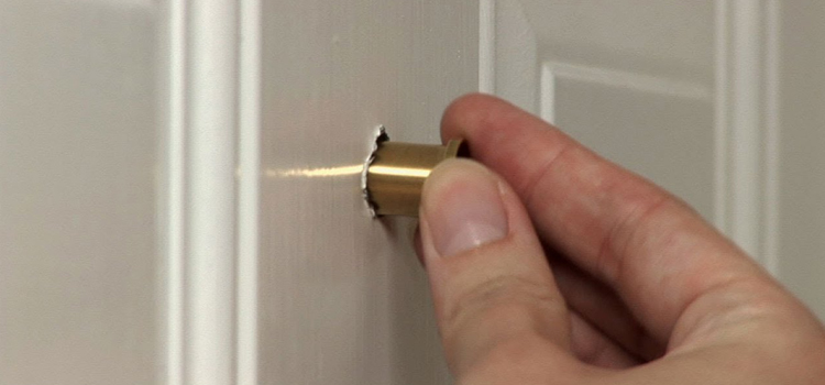 peephole door repair in Casa de Oro-Mount Helix